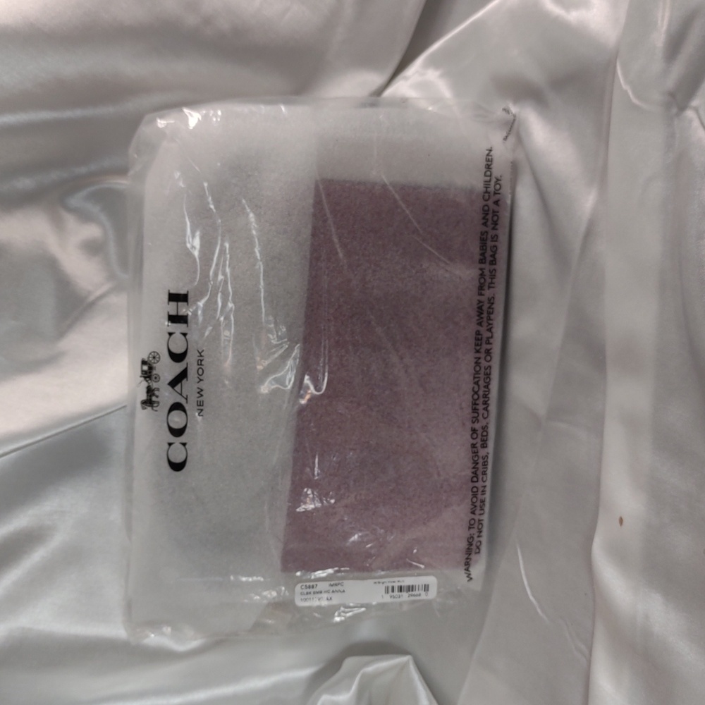 Coach Anna Foldover Clutch Crossbody in Colorblock w/Horse & Carriage - Picture 2 of 3